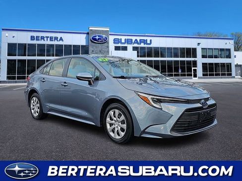 Used 2024 Toyota Corolla LE image 1