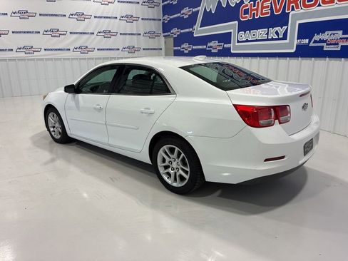 Used 2015 Chevrolet Malibu LT w/ Power Convenience Package FWD image 4
