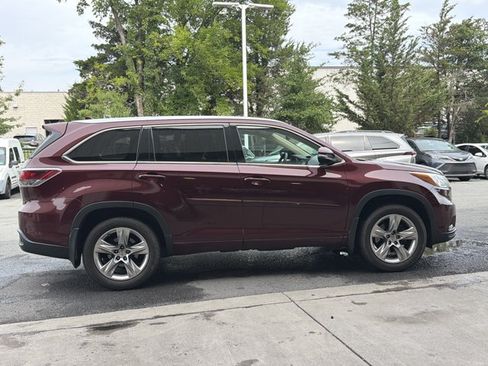 Used 2014 Toyota Highlander Limited Platinum AWD/4WD image 4