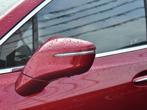 Used 2024 Buick Enclave Premium image 13