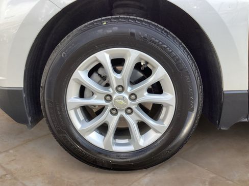 Used 2020 Chevrolet Equinox LT FWD image 30