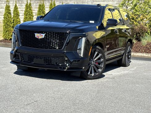 Used 2026 Cadillac Escalade V image 5