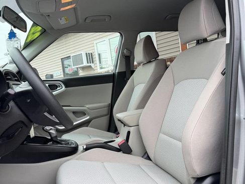 Used 2022 Kia Soul LX FWD image 11