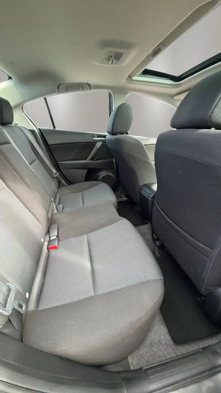 Used 2010 MAZDA MAZDA3 i Touring FWD image 12