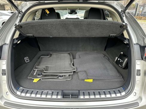 Used 2019 Lexus NX 300 image 12