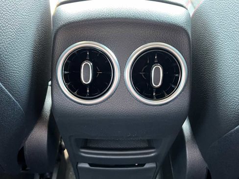 Certified 2025 Mercedes-Benz GLB 250 image 25