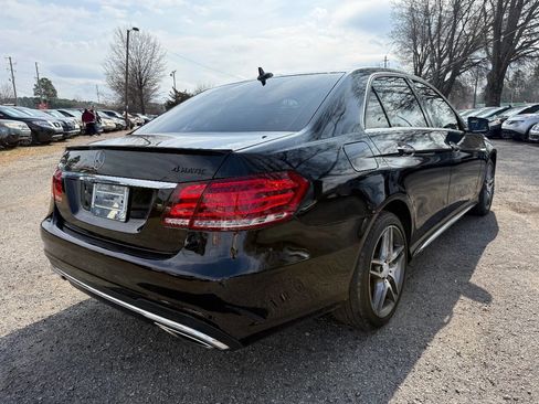 Used 2014 Mercedes-Benz E 550 4MATIC Sedan image 5