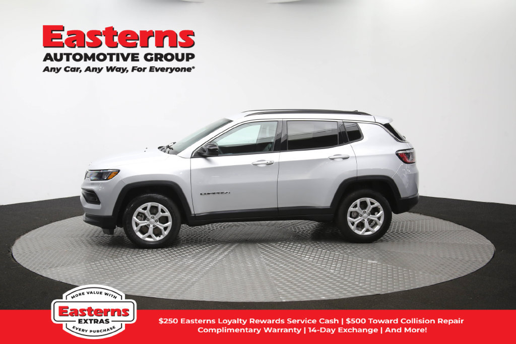 Used 2024 Jeep Compass Latitude AWD/4WD image 60