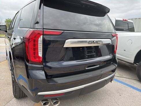 Used 2023 GMC Yukon Denali image 8