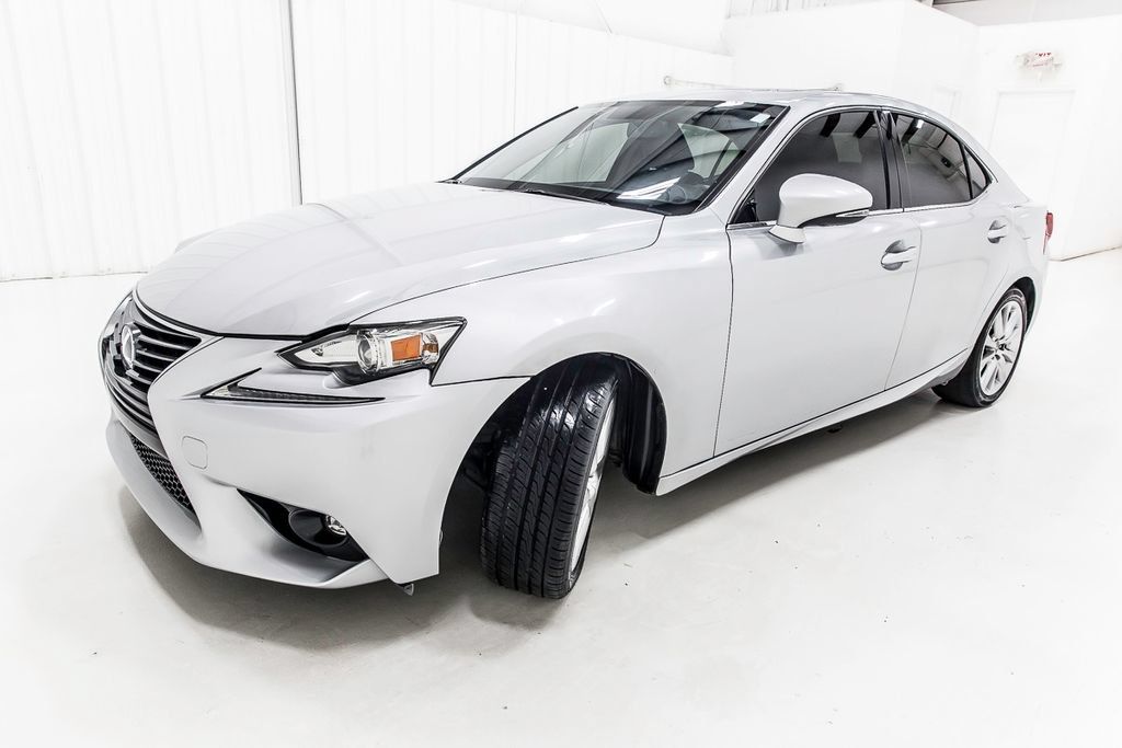 Used 2016 Lexus IS 200t RWD image 2