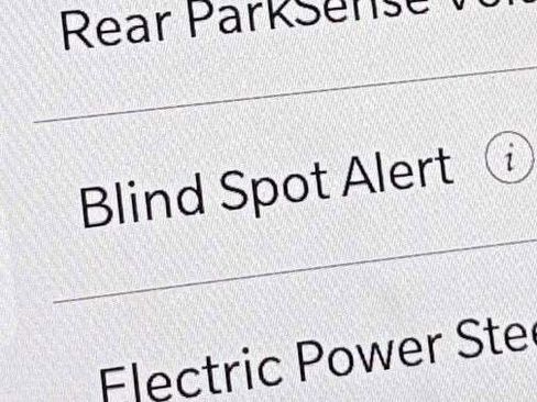 New 2026 Jeep Grand Cherokee Altitude image 30