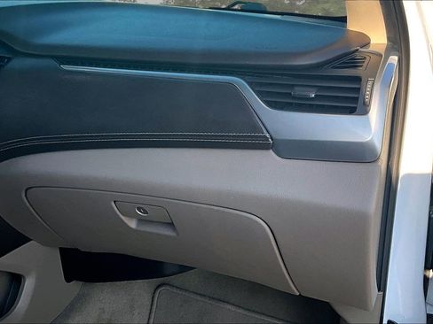 Used 2018 Chevrolet Tahoe LT image 27