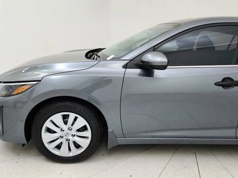 Used 2025 Nissan Sentra S image 9
