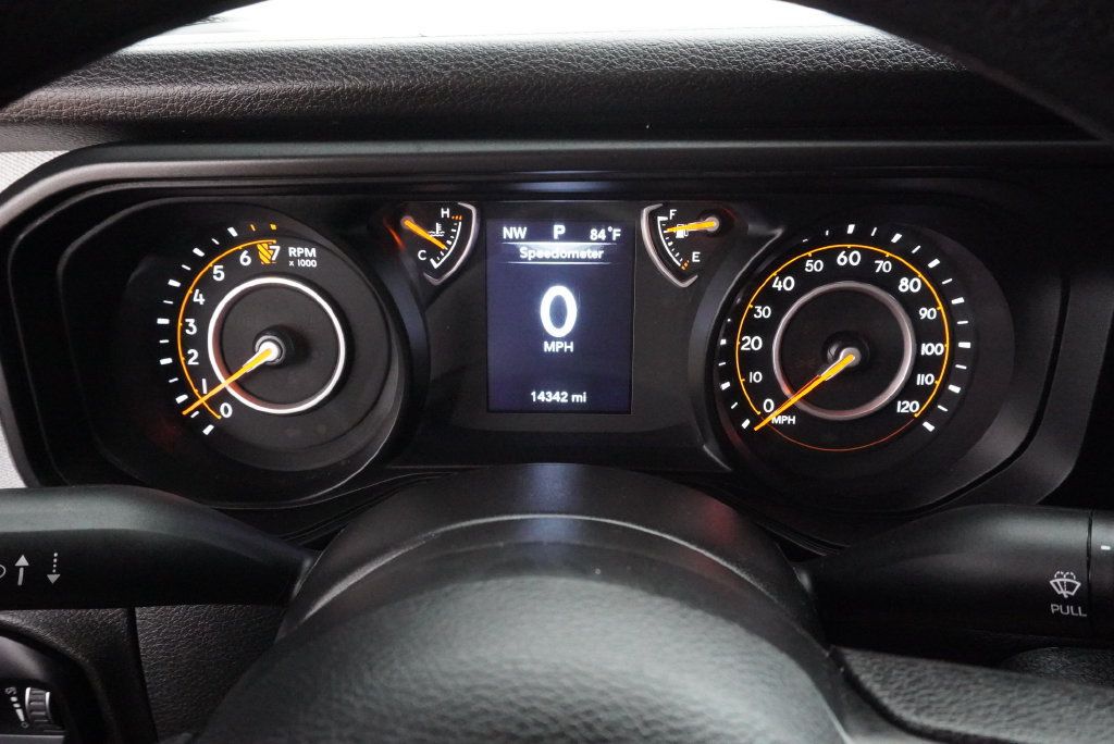 Used 2025 Jeep Gladiator Sport AWD/4WD image 12