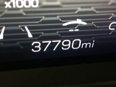 Used 2024 GMC Acadia Elevation image 14