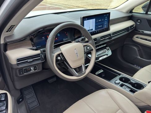 Used 2024 Lincoln Corsair Grand Touring w/ Equipment Group 302A image 9