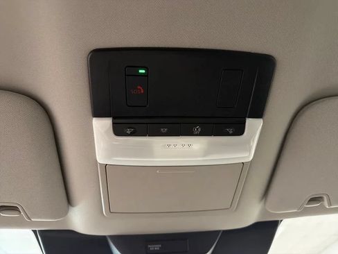 New 2026 Nissan Pathfinder SL FWD image 17