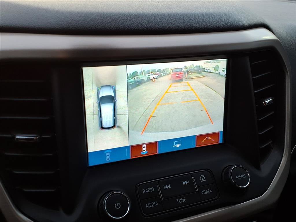 Used 2019 GMC Acadia Denali w/ Technology Package FWD image 15