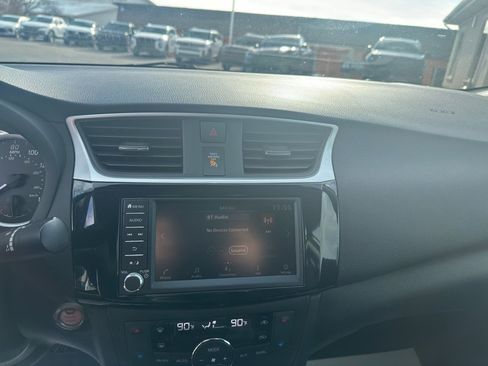Used 2019 Nissan Sentra SV image 10
