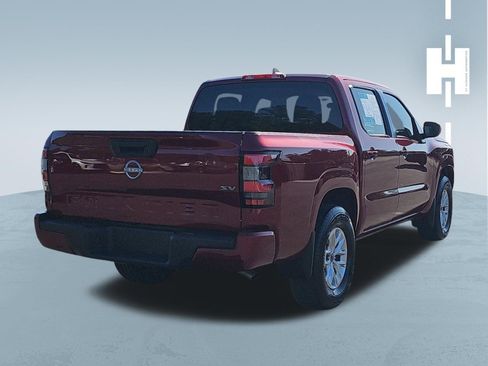 Used 2024 Nissan Frontier SV RWD image 4