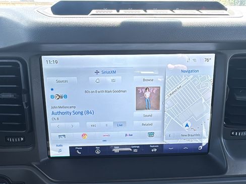 Used 2024 Ford Bronco Everglades image 18