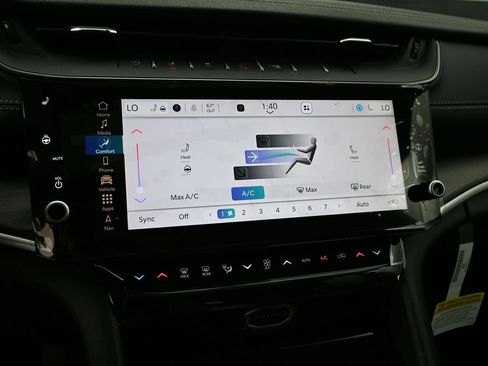 New 2026 Jeep Grand Cherokee Limited w/ Limited Altitude Package image 27