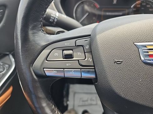 Used 2023 Cadillac XT4 Premium Luxury FWD image 18