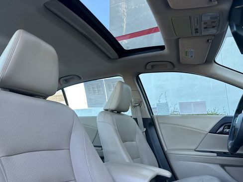 Used 2015 Honda Accord EX-L image 17