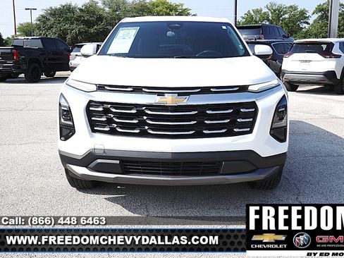 Certified 2026 Chevrolet Equinox LT FWD image 2