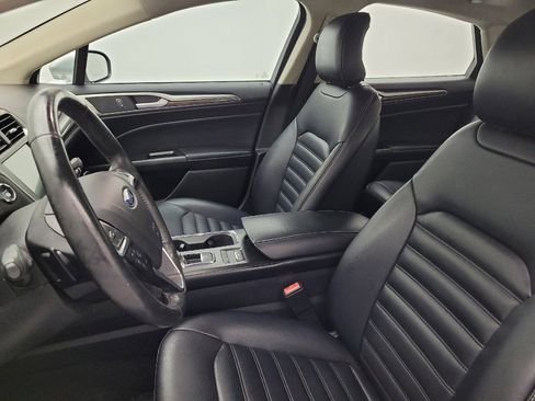 Used 2019 Ford Fusion SEL FWD image 17