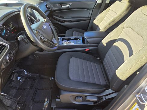 Certified 2023 Ford Edge SE w/ Black Appearance Package image 10