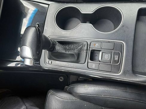 Used 2017 Kia Sorento SX FWD image 31