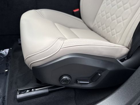 New 2026 Volvo XC60 B5 Plus w/ Protection Package Premier AWD/4WD image 11