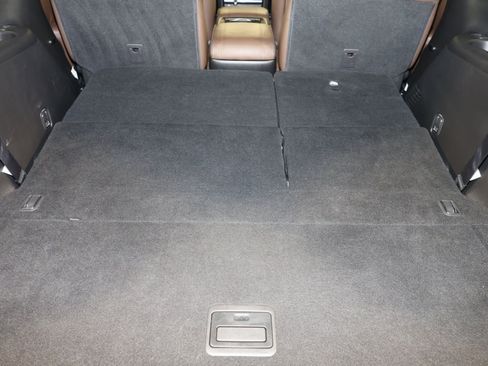 Used 2023 Nissan Armada Platinum AWD/4WD image 19