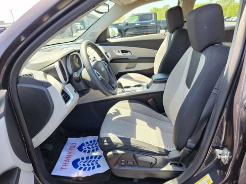 Used 2016 Chevrolet Equinox LS FWD image 12