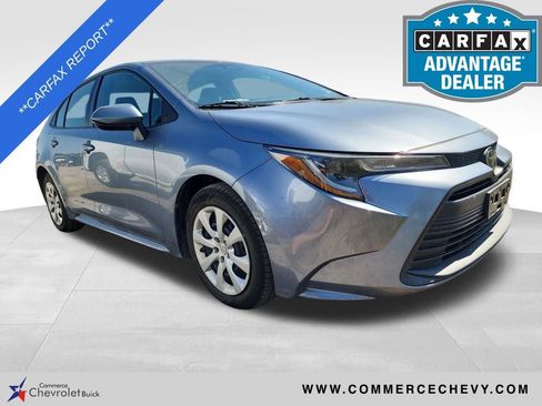 Used 2023 Toyota Corolla LE image 1