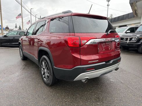 Used 2017 GMC Acadia SLT image 3
