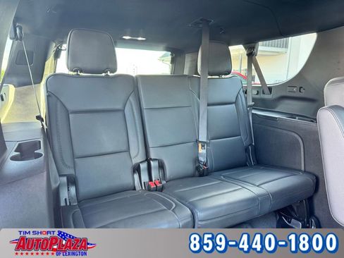 Used 2025 GMC Yukon XL Denali AWD/4WD image 45