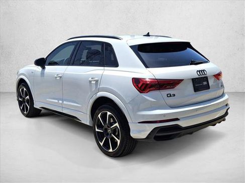 Certified 2025 Audi Q3 2.0T Premium Plus w/ Premium Plus Package AWD/4WD image 7