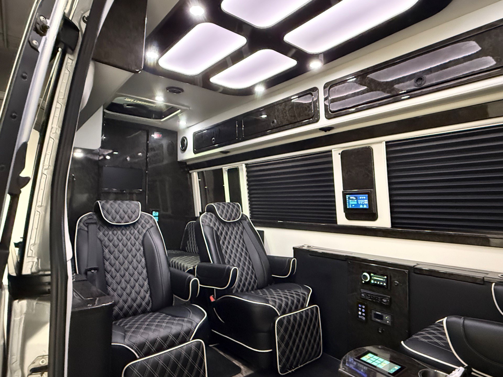 Used 2019 Mercedes-Benz Sprinter 4x4 170 image 57