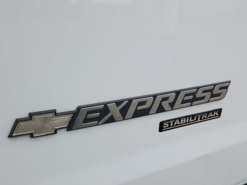 Used 2012 Chevrolet Express 3500 LT w/ LT Preferred Equipment Group RWD image 6