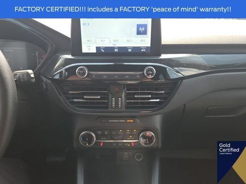 Used 2025 Ford Escape ST-Line Select AWD/4WD image 32