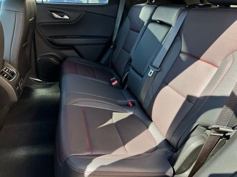 Used 2022 Chevrolet Blazer RS w/ Enhanced Convenience Package image 6