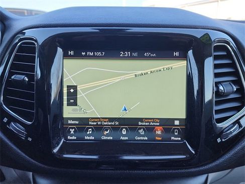 Used 2018 Jeep Compass Limited w/ Navigation Group image 24