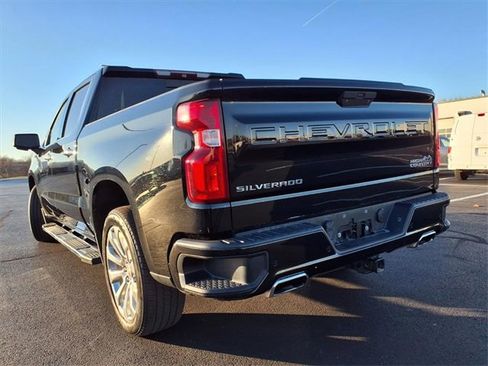 Used 2019 Chevrolet Silverado 1500 High Country w/ Technology Package image 41