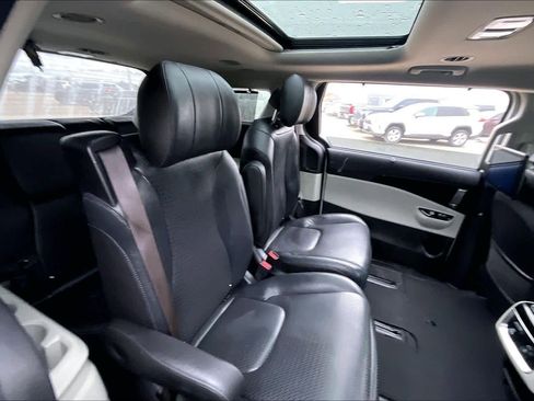 Used 2022 Kia Carnival SX Prestige FWD image 20