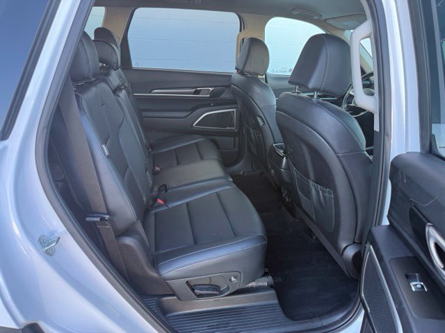 Used 2024 Kia Telluride LX FWD image 12