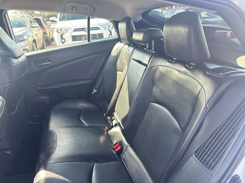 Used 2021 Toyota Prius Prime XLE image 36