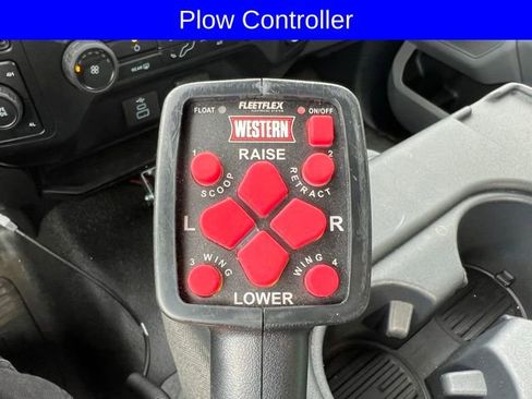 Used 2023 Ford F250 XLT w/ FX4 Off-Road Package image 17