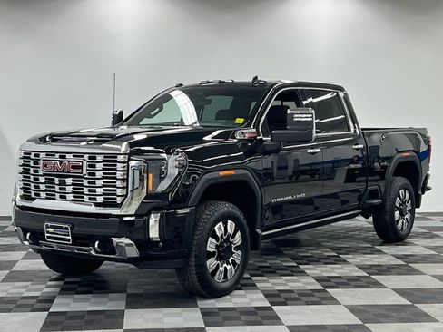 Used 2026 GMC Sierra 2500 Denali w/ Denali Reserve Package AWD/4WD image 6